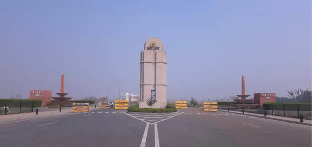 Grand entrance of MET City Sector 8